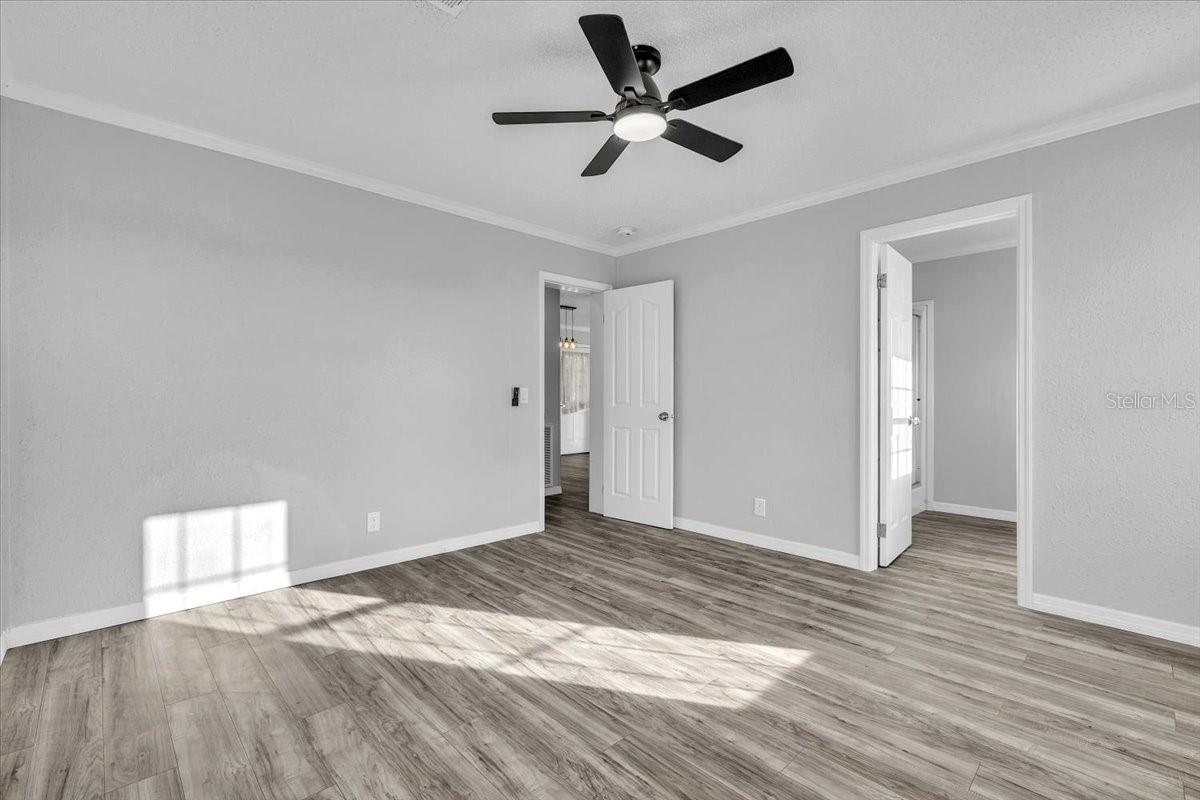 Image 14 of 30 For 2610 Clyde Avenue