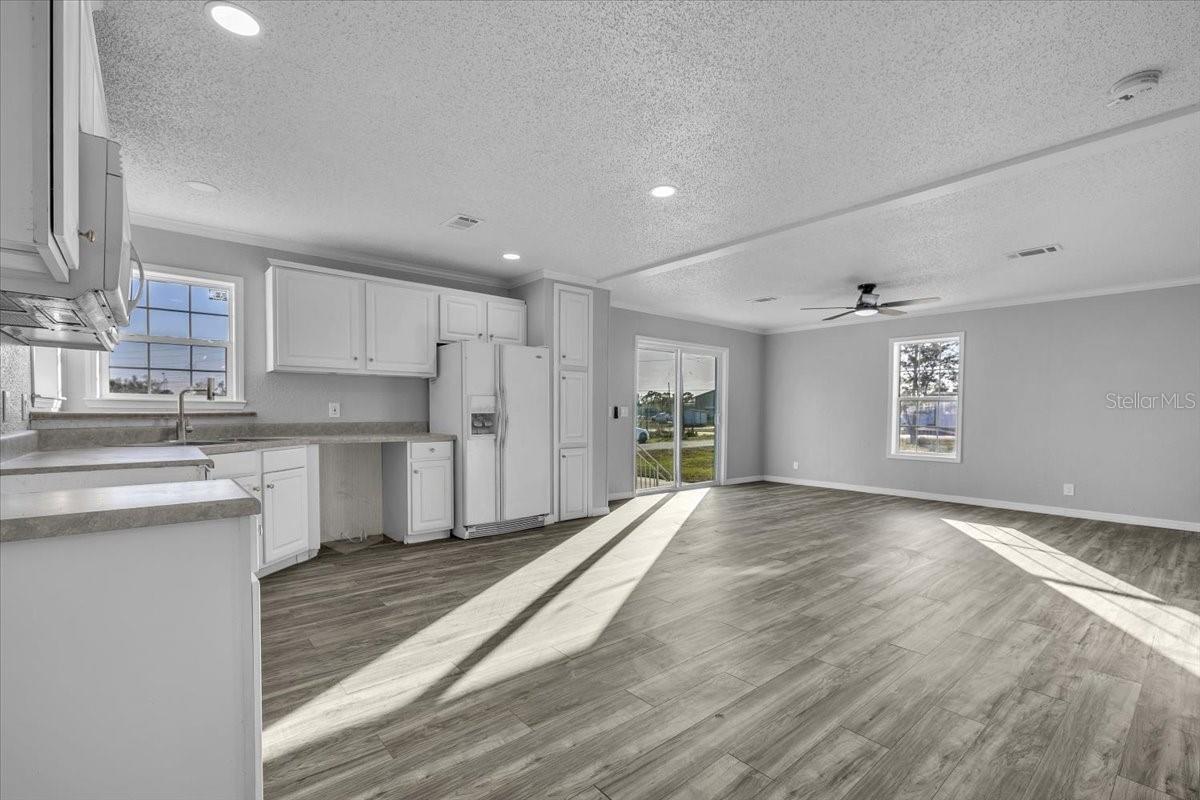 Image 3 of 30 For 2610 Clyde Avenue