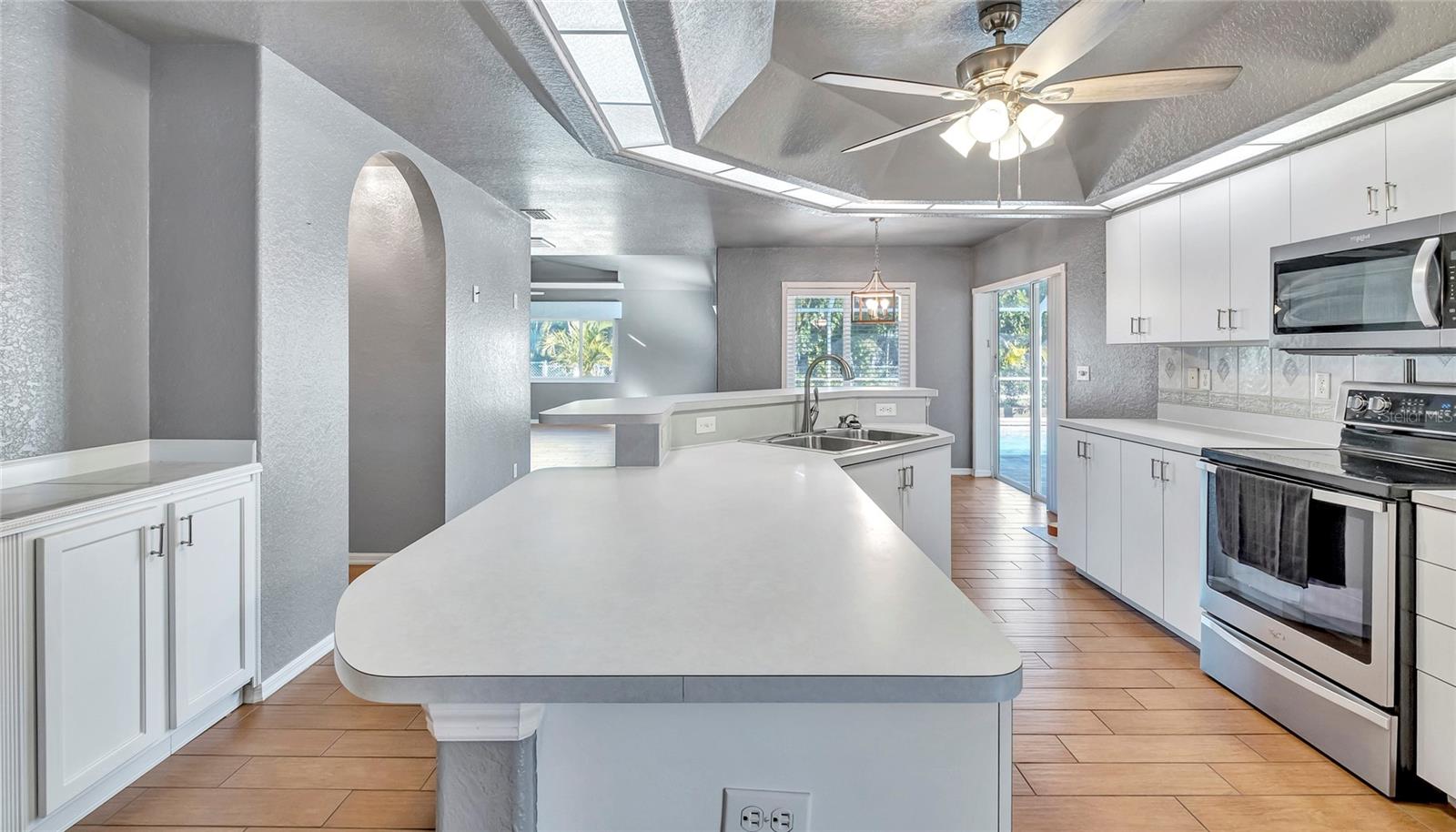 Image 12 of 45 For 1131 13th Terrace