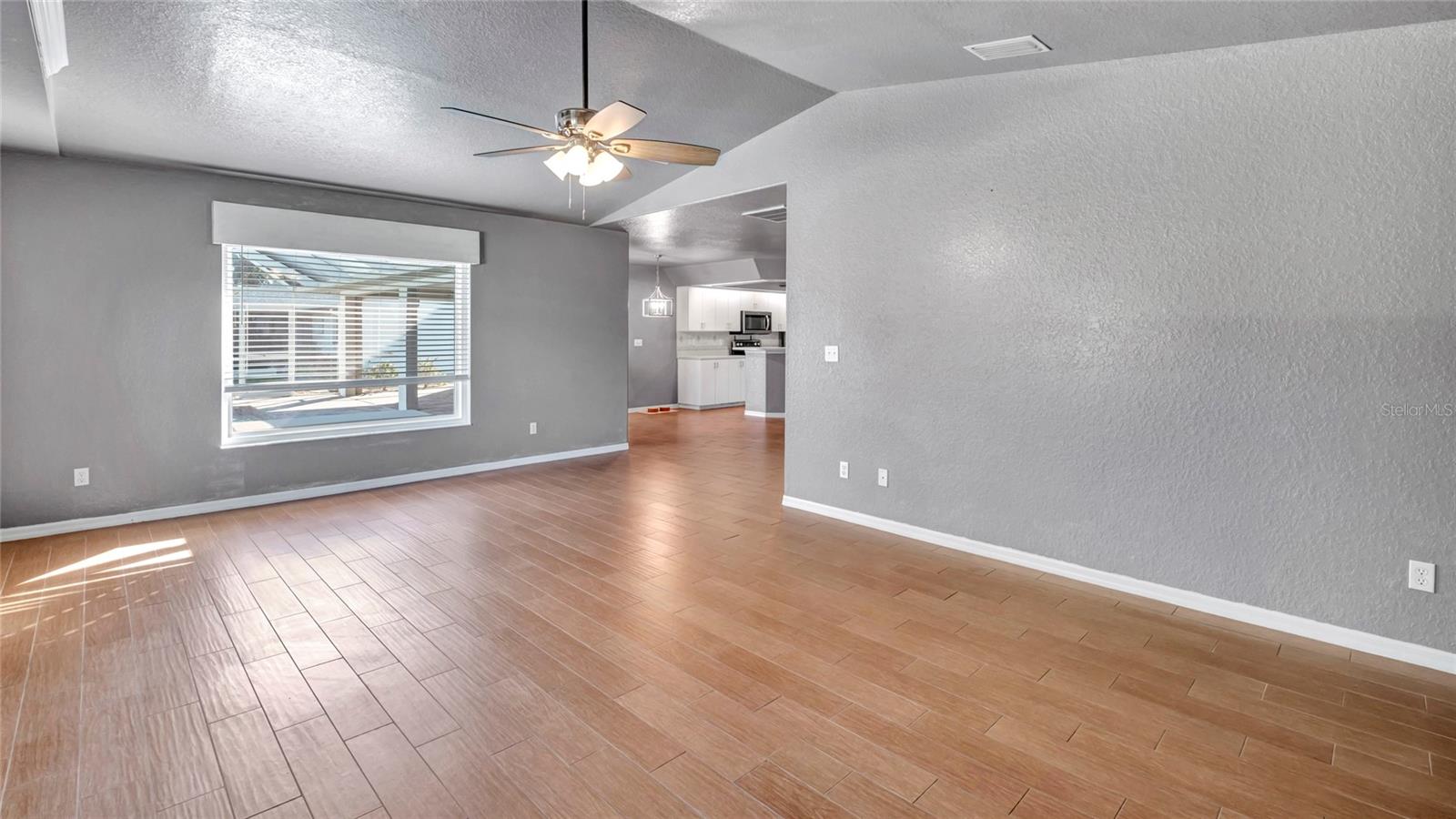 Image 19 of 45 For 1131 13th Terrace