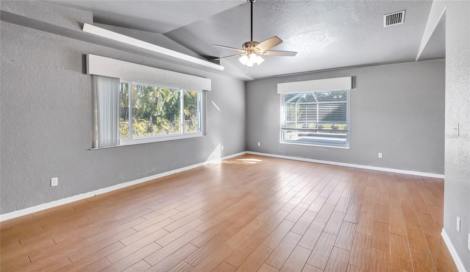 Image 20 of 45 For 1131 13th Terrace