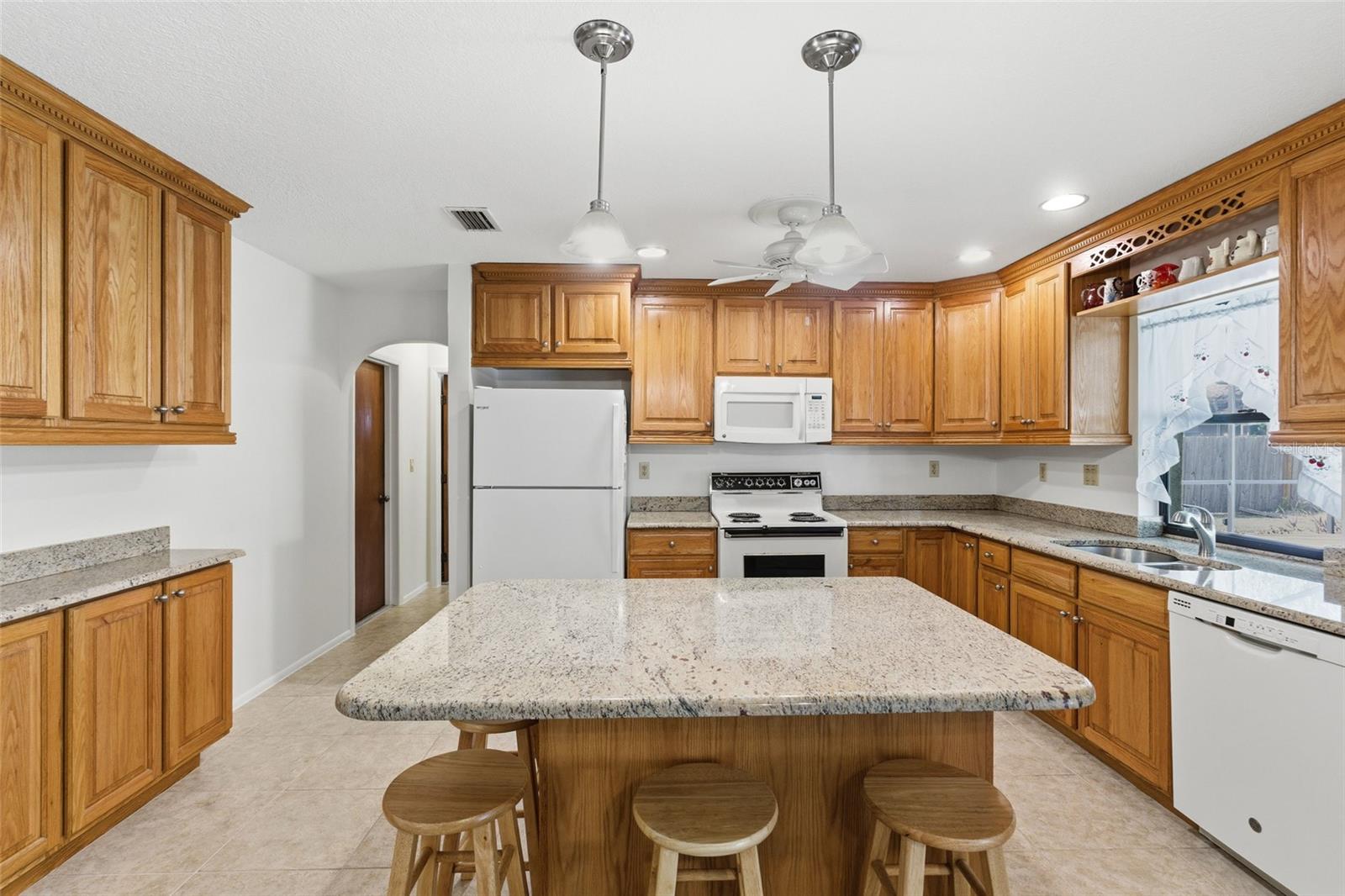 Image 11 of 49 For 21230 Covington Avenue