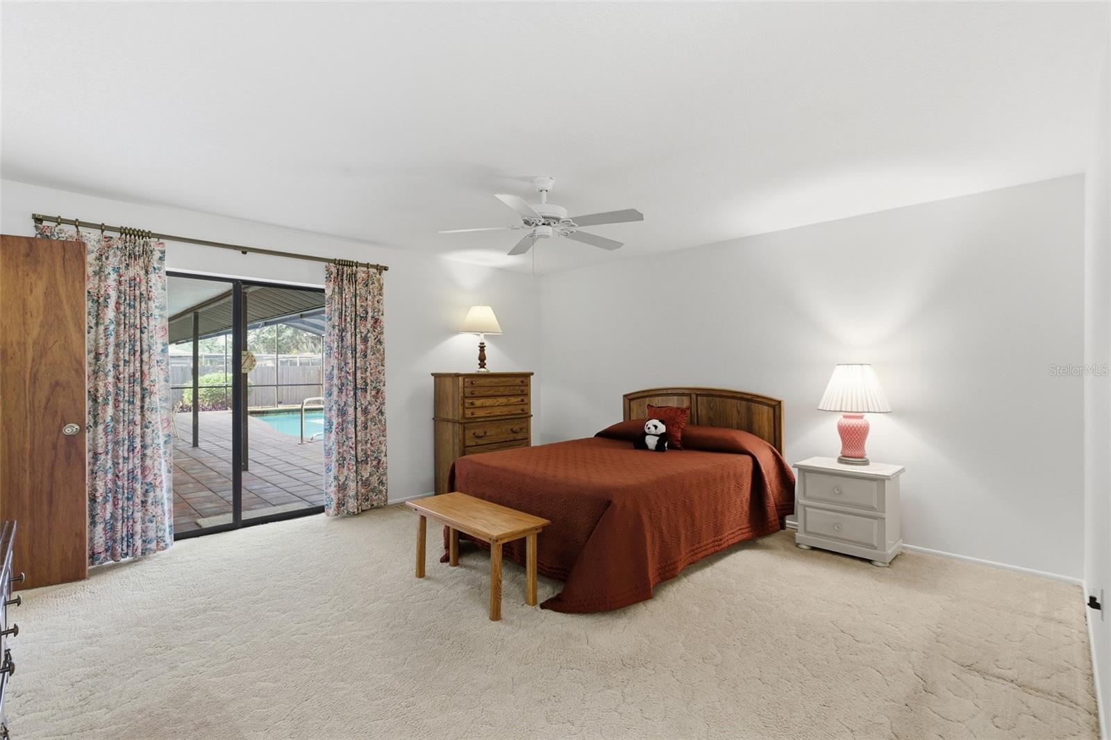 Image 20 of 49 For 21230 Covington Avenue