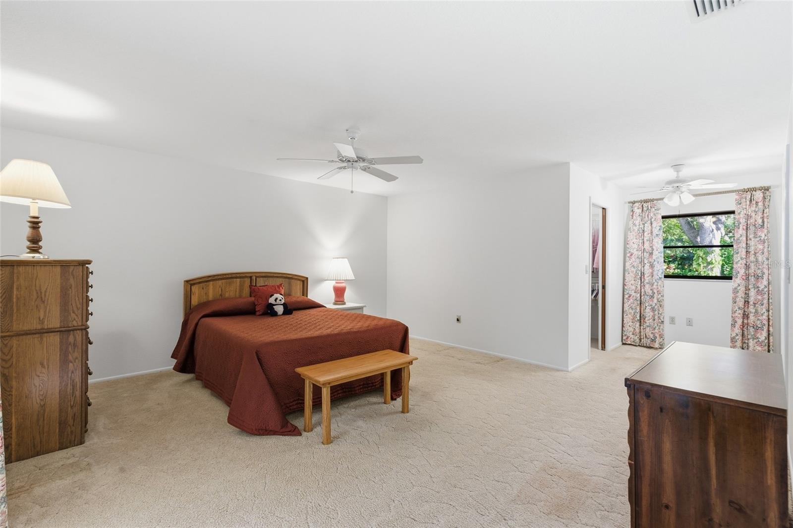 Image 21 of 49 For 21230 Covington Avenue