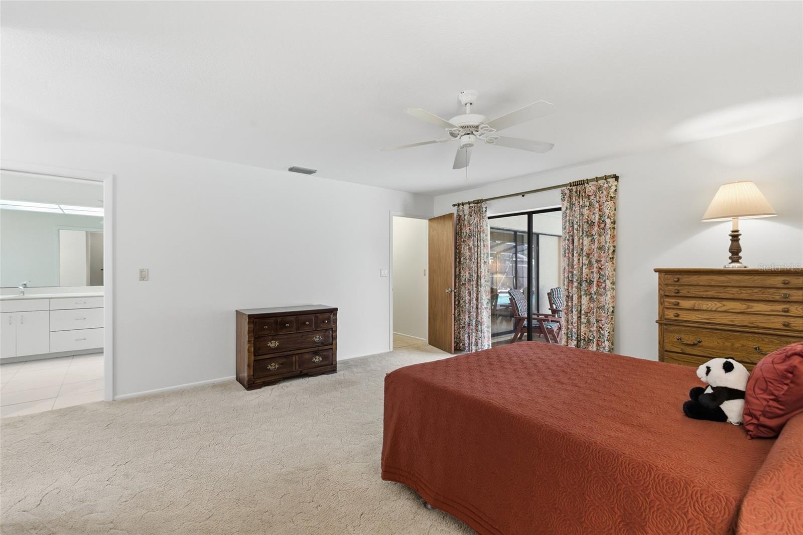 Image 22 of 49 For 21230 Covington Avenue