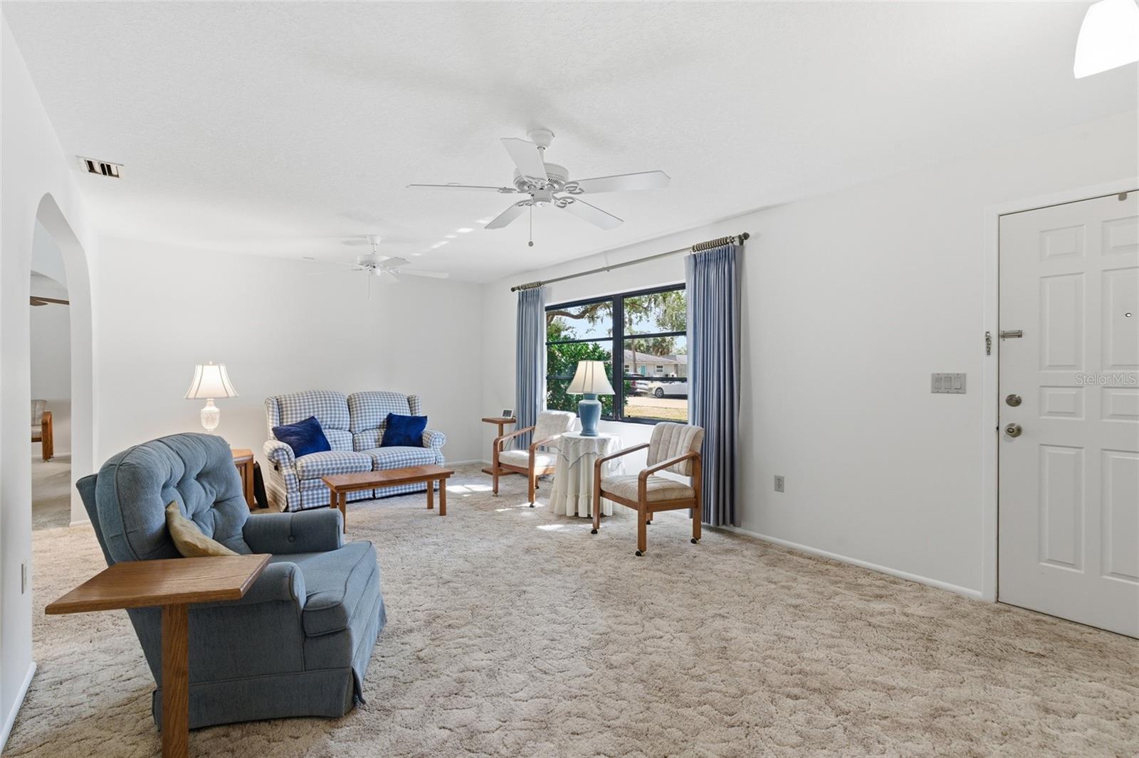 Image 7 of 49 For 21230 Covington Avenue