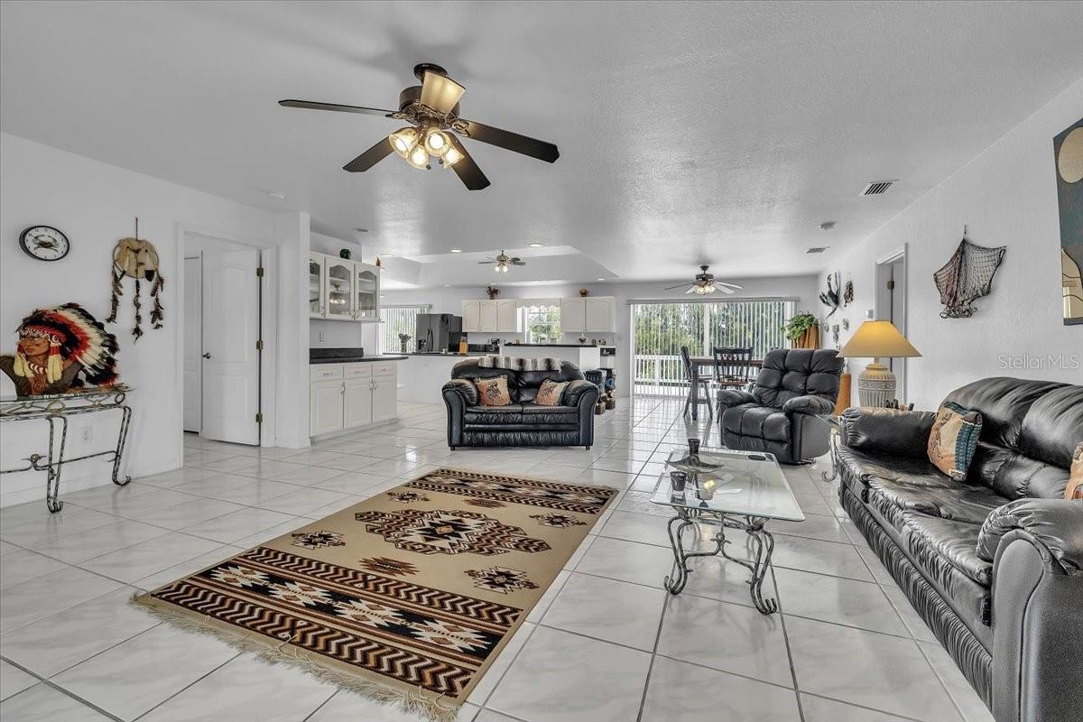 Image 5 of 52 For 3900 Colony Court