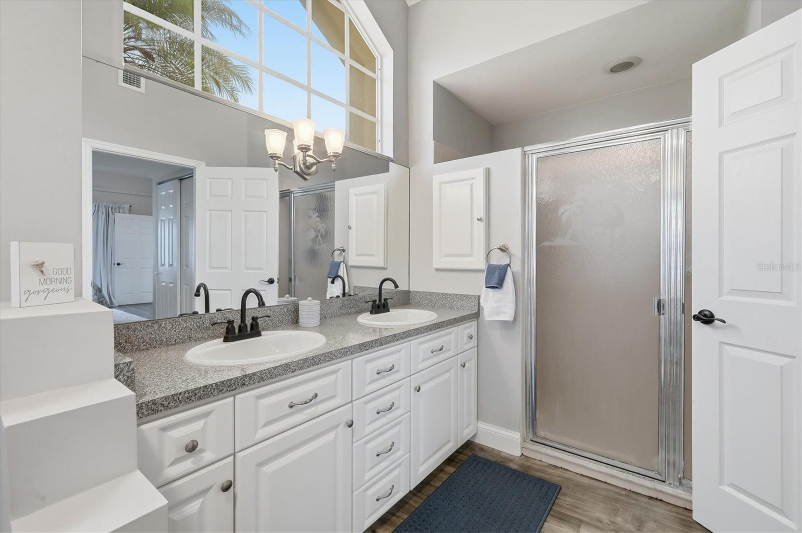 Image 24 of 54 For 387 Viceroy Terrace