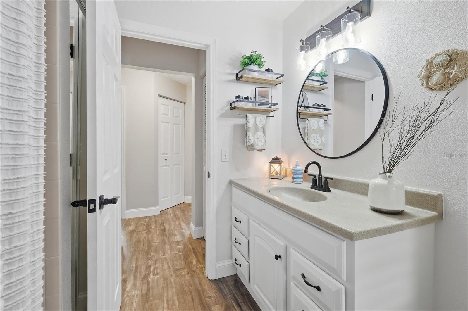 Image 28 of 54 For 387 Viceroy Terrace