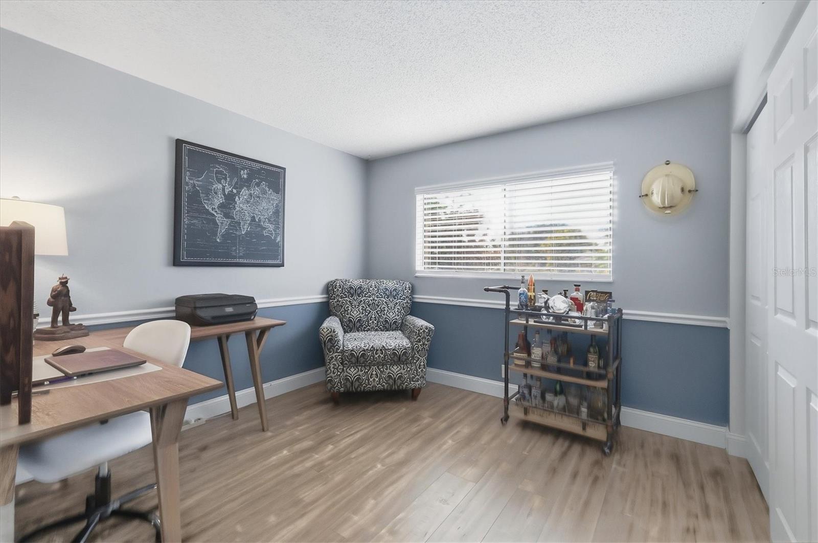 Image 29 of 54 For 387 Viceroy Terrace