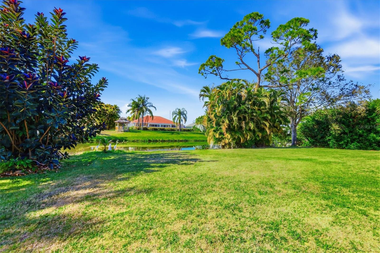 Image 47 of 54 For 387 Viceroy Terrace