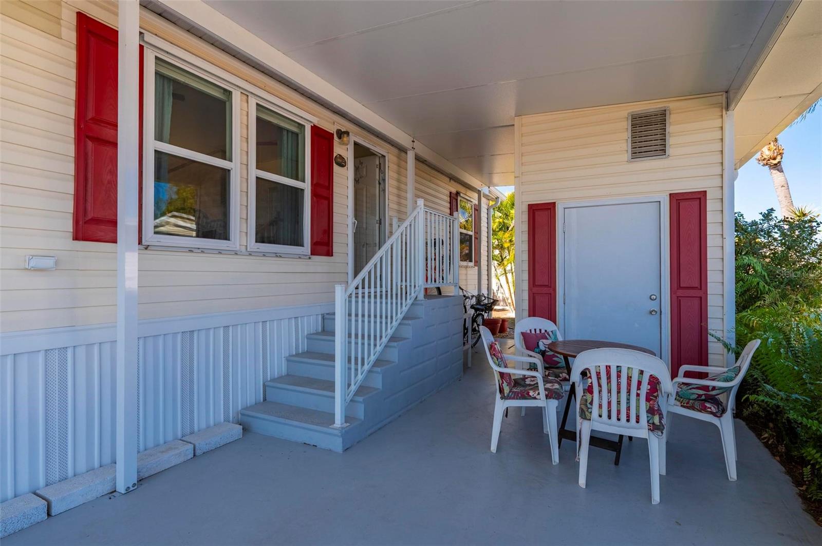 Image 2 of 61 For 1000 Kings Highway 398