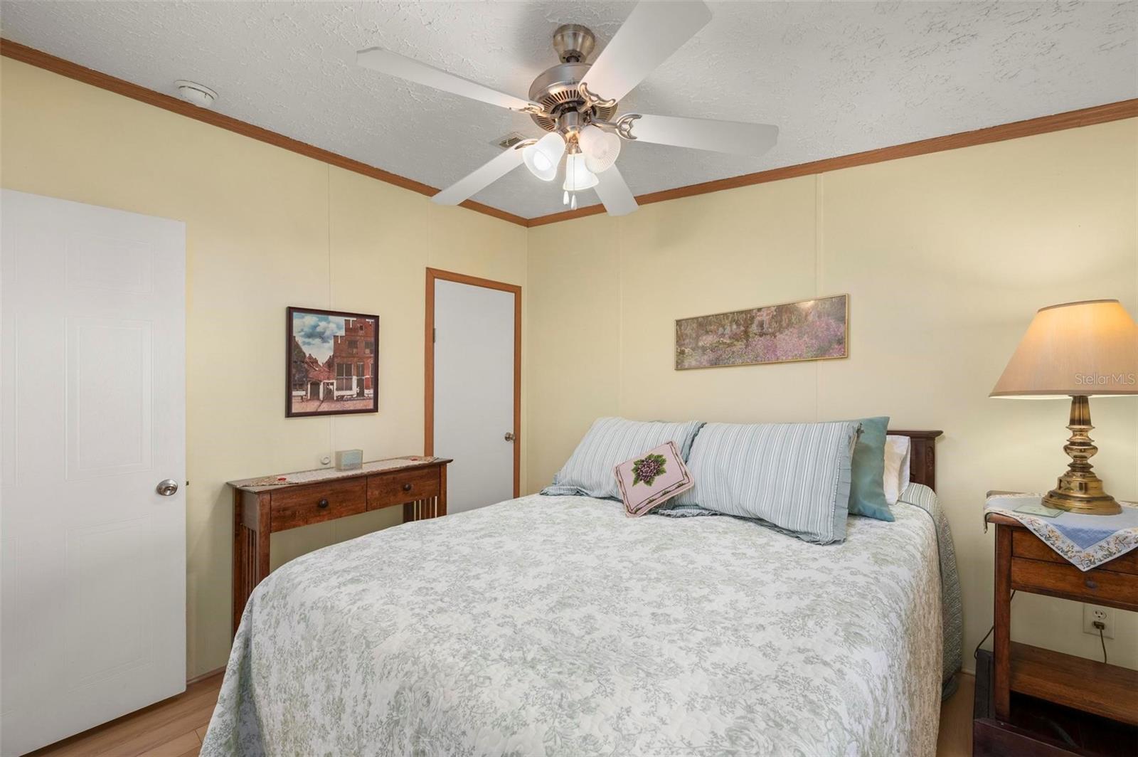 Image 23 of 61 For 1000 Kings Highway 398