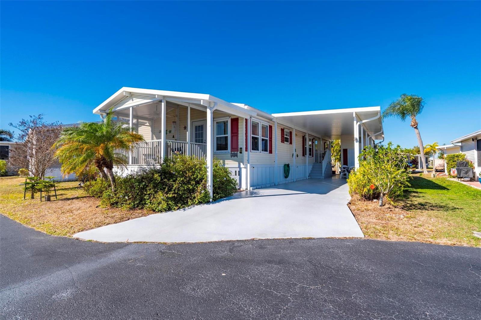 Image 33 of 61 For 1000 Kings Highway 398