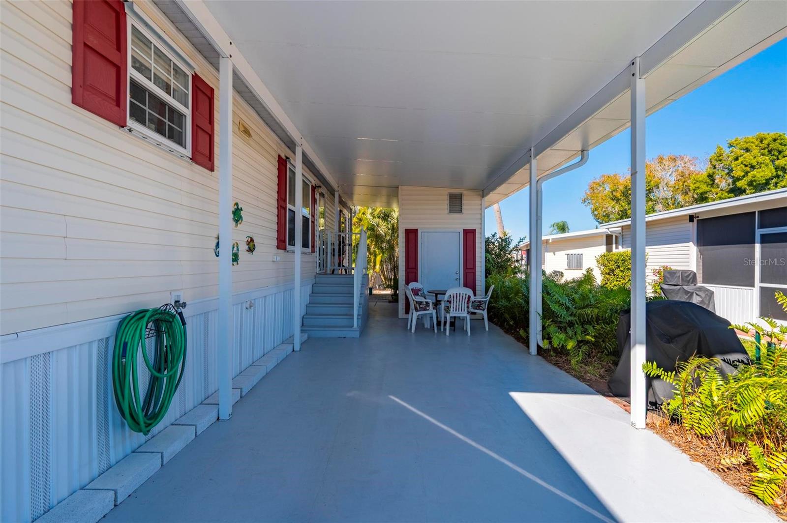 Image 37 of 61 For 1000 Kings Highway 398