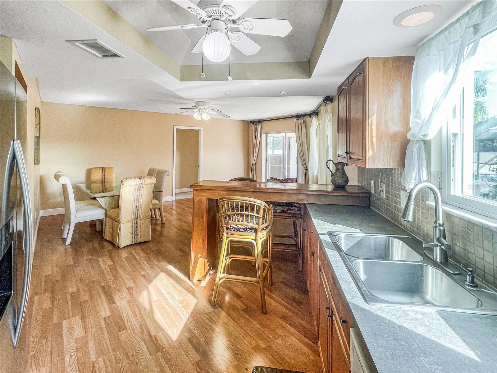 Image 7 of 22 For 3110 Magdalina Drive