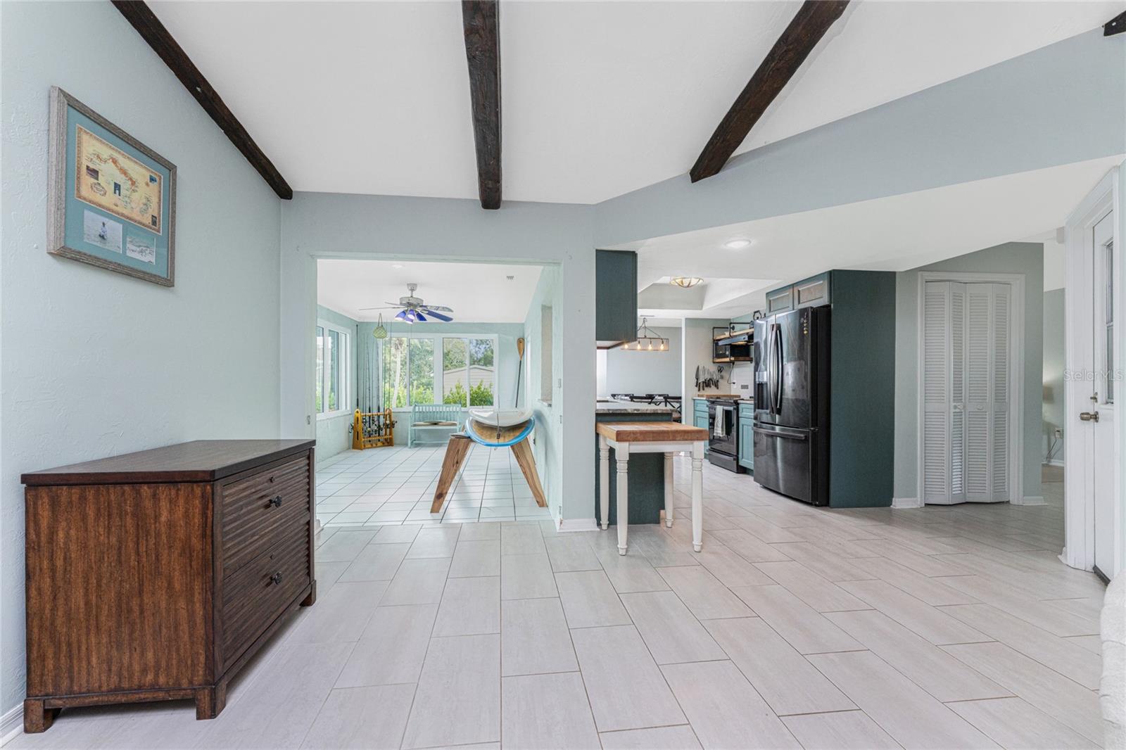 Image 12 of 64 For 3033 Chapman Boulevard