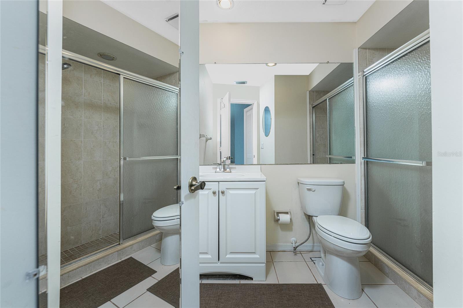 Image 29 of 64 For 3033 Chapman Boulevard