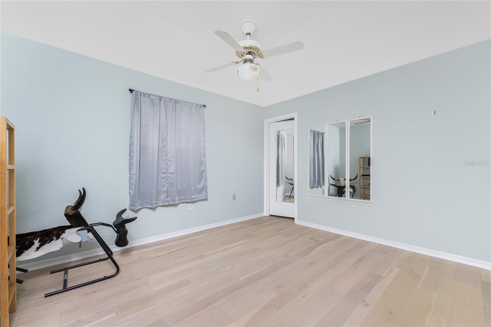 Image 31 of 64 For 3033 Chapman Boulevard