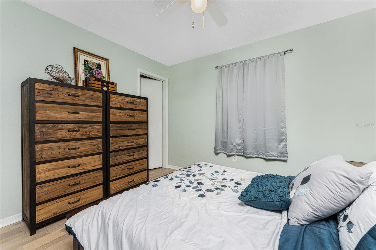 Image 35 of 64 For 3033 Chapman Boulevard