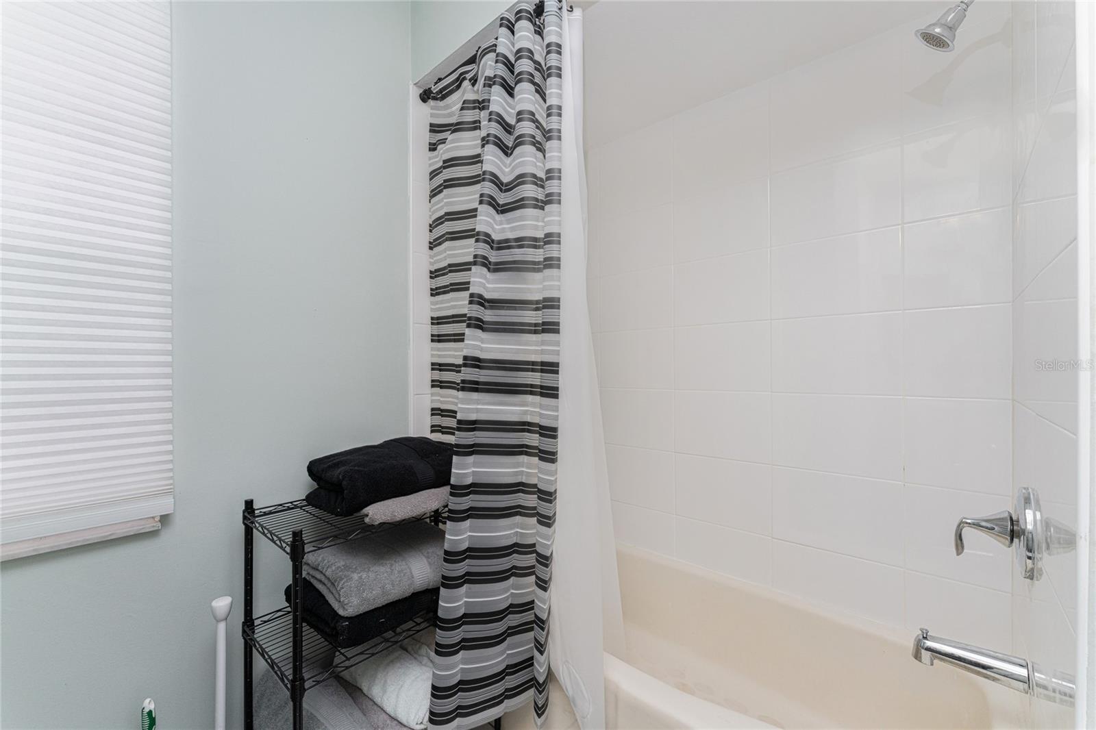 Image 38 of 64 For 3033 Chapman Boulevard