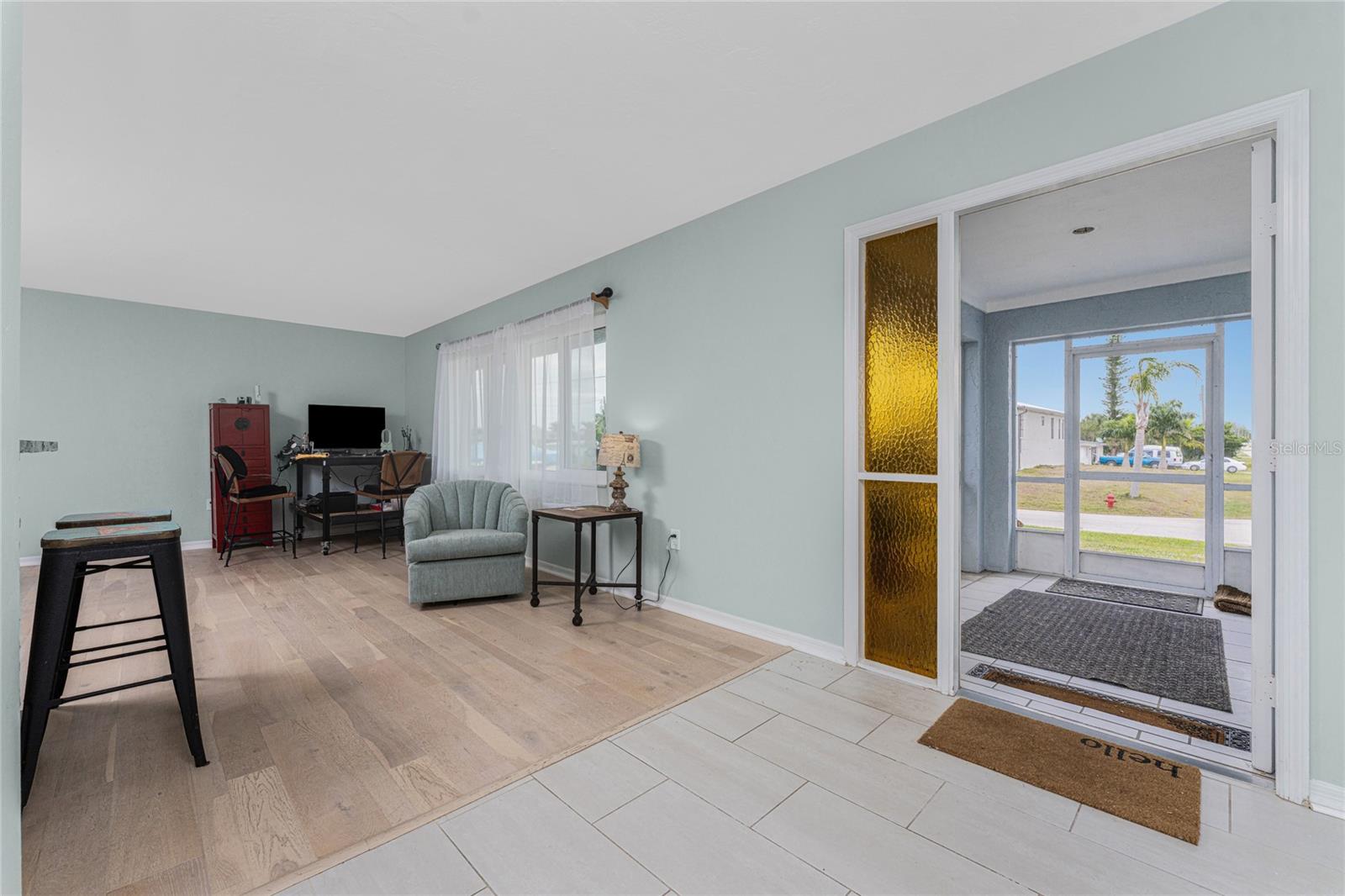 Image 4 of 64 For 3033 Chapman Boulevard