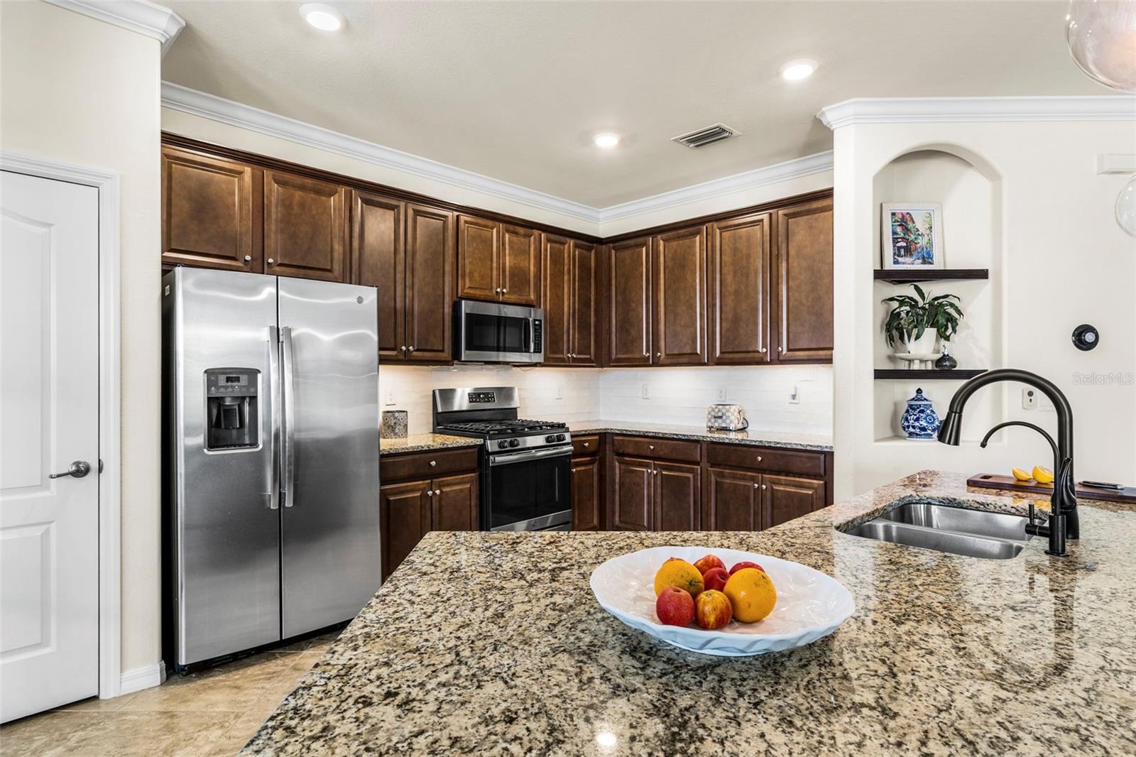 Image 14 of 79 For 17645 Timberline Parkway