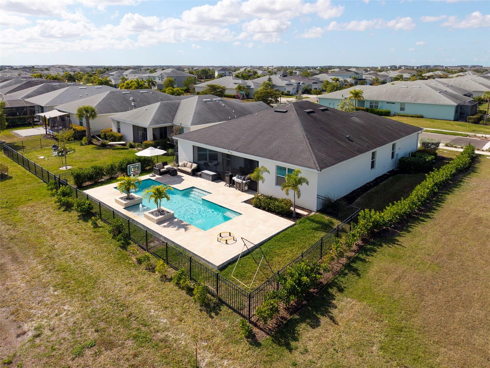 Image 37 of 79 For 17645 Timberline Parkway