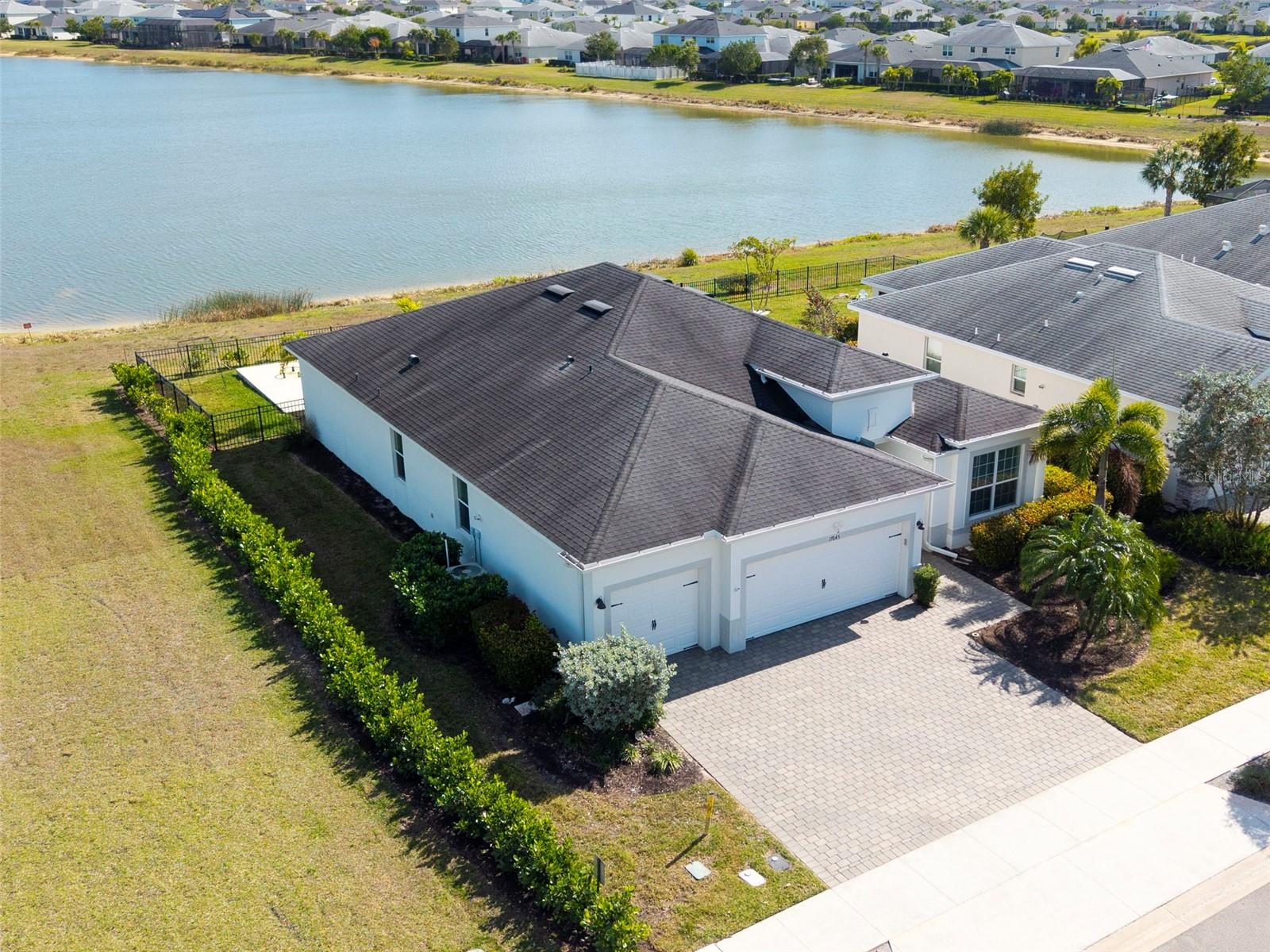 Image 40 of 79 For 17645 Timberline Parkway