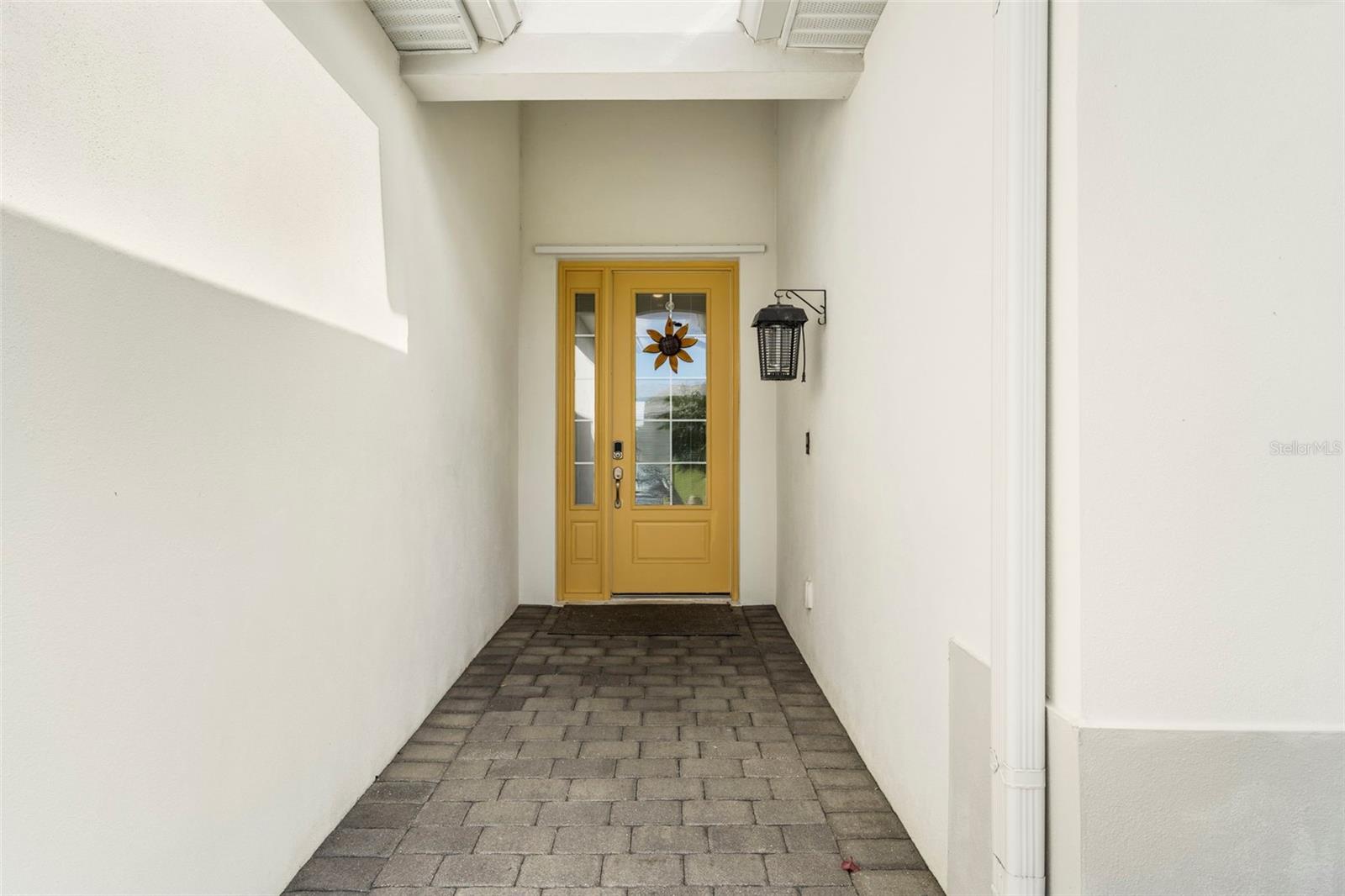 Image 5 of 79 For 17645 Timberline Parkway