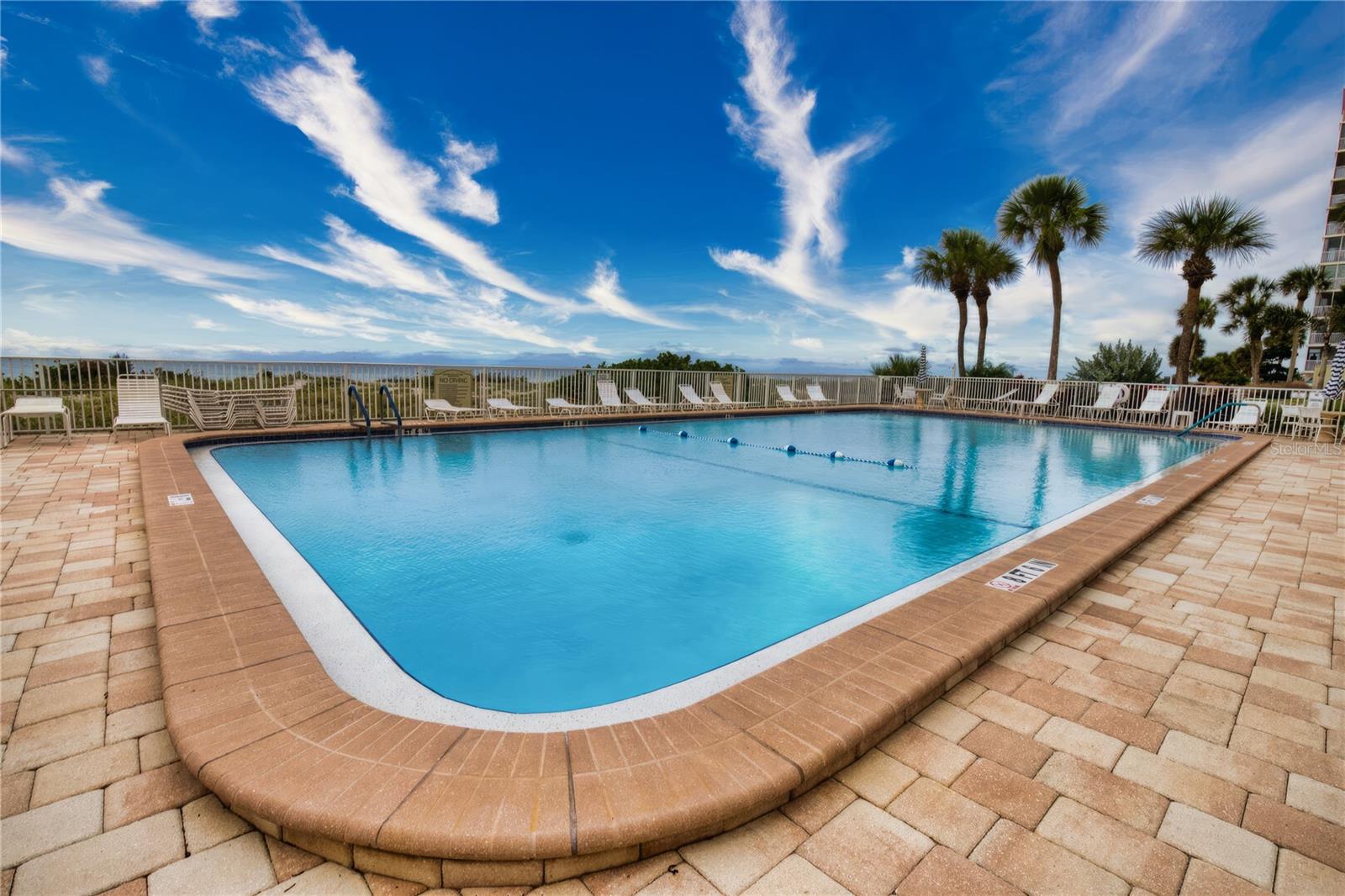 Image 15 of 16 For 627 Alhambra Road 701