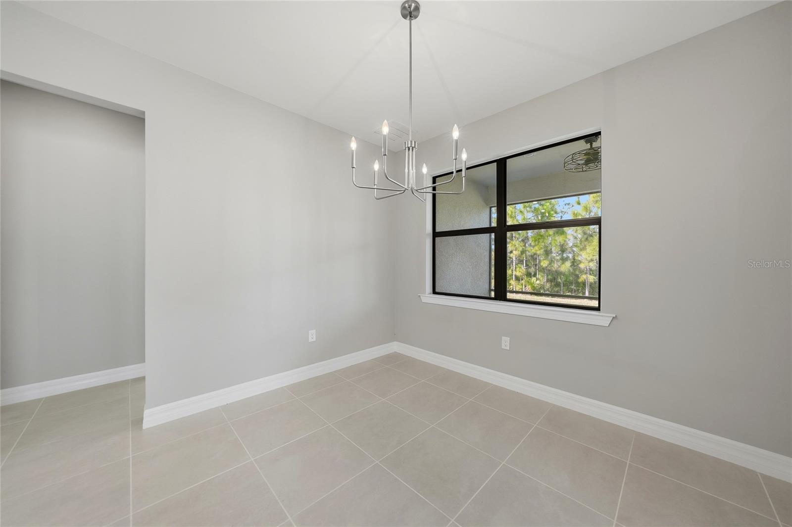 Image 12 of 39 For 2729 Gabel Oak Drive