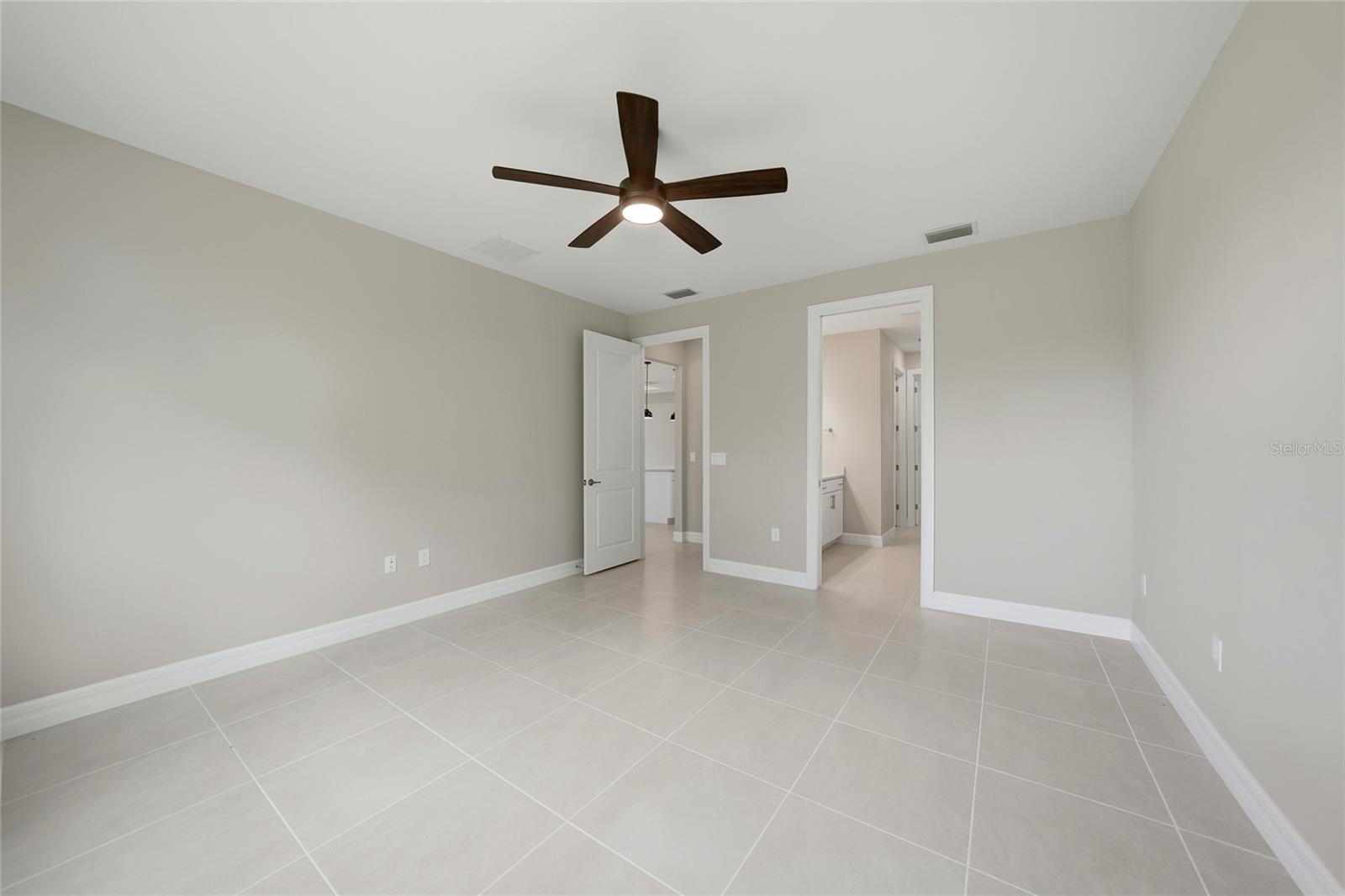 Image 15 of 39 For 2729 Gabel Oak Drive