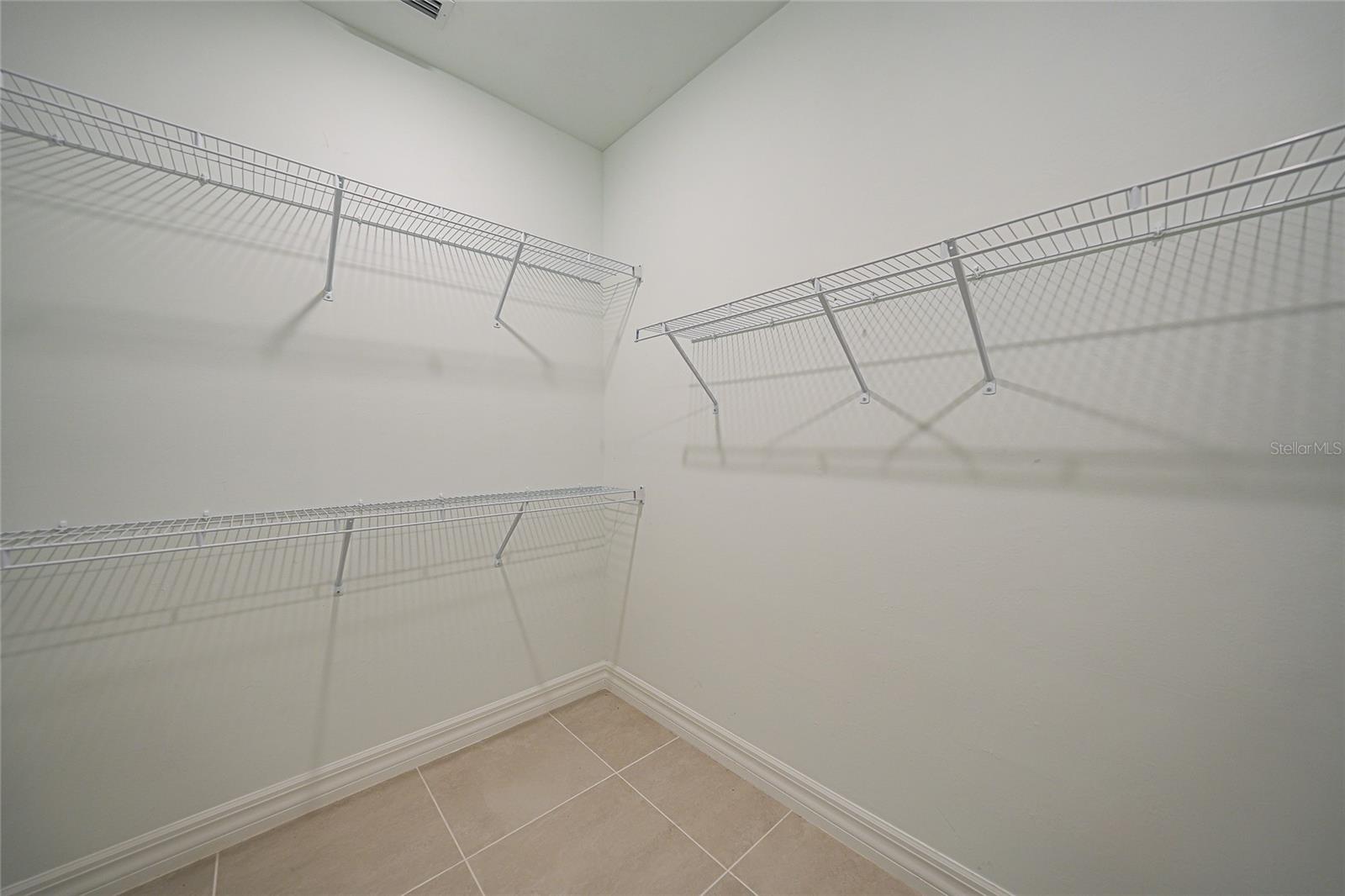 Image 19 of 39 For 2729 Gabel Oak Drive