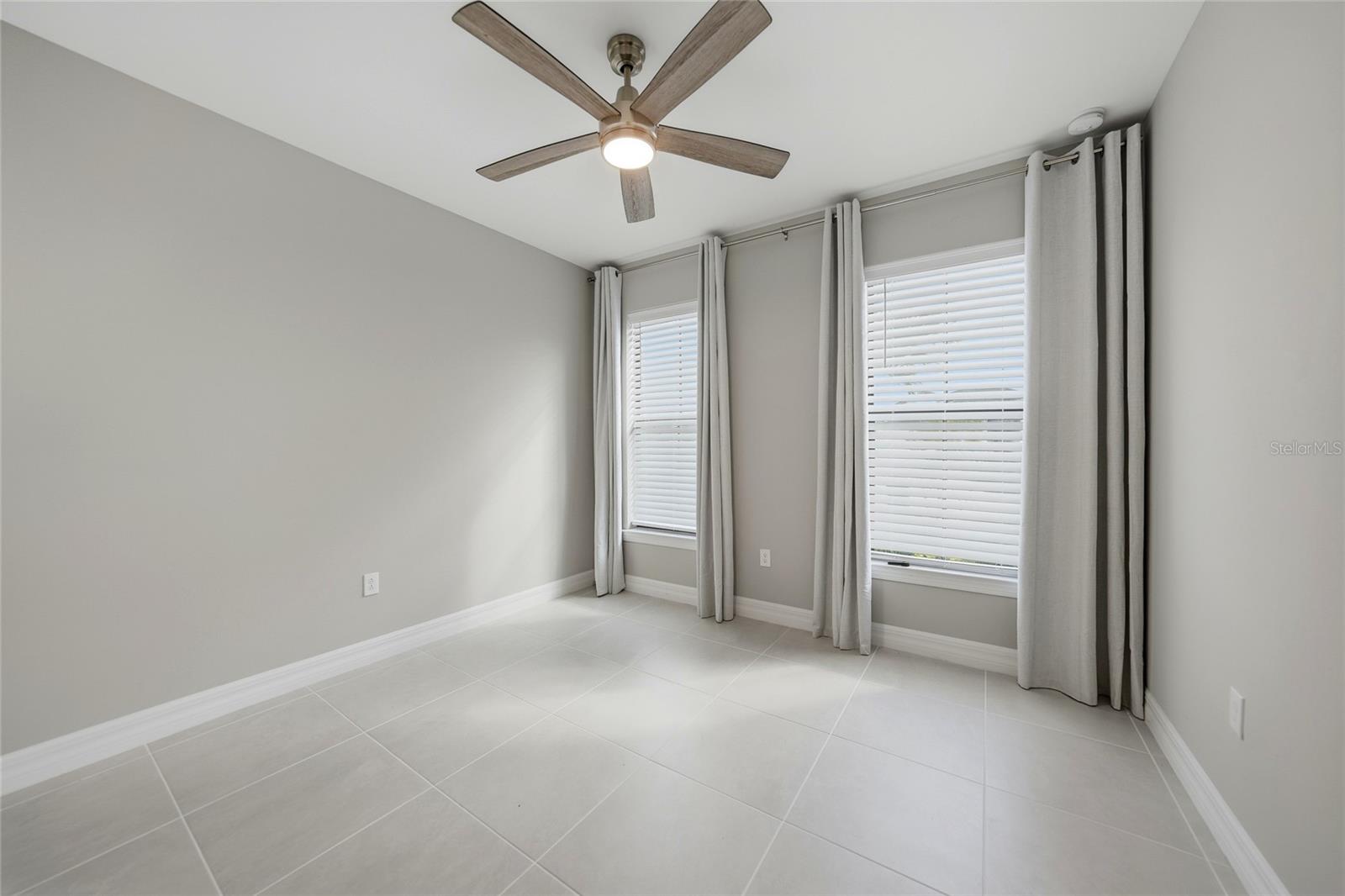 Image 21 of 39 For 2729 Gabel Oak Drive