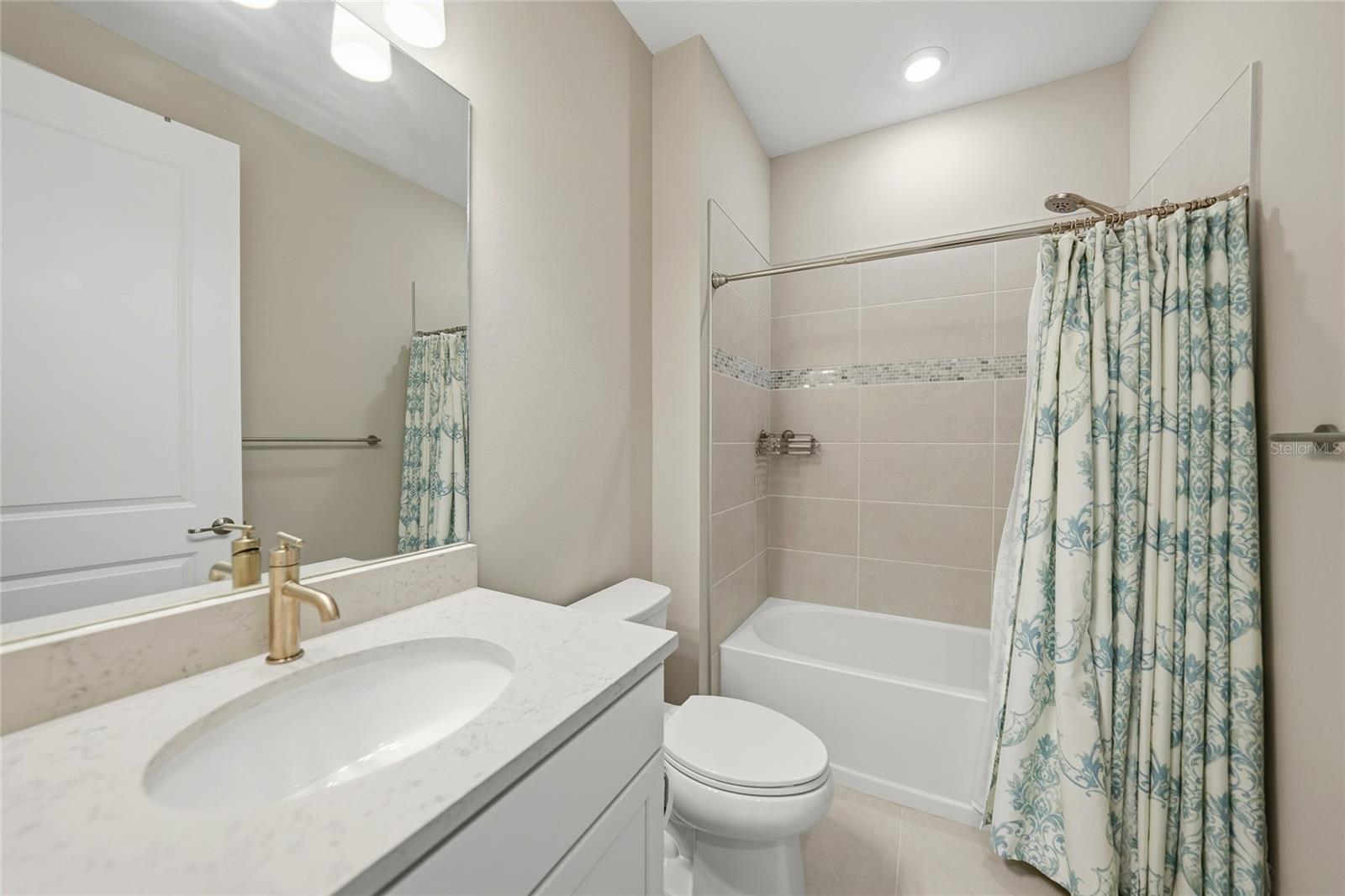 Image 23 of 39 For 2729 Gabel Oak Drive