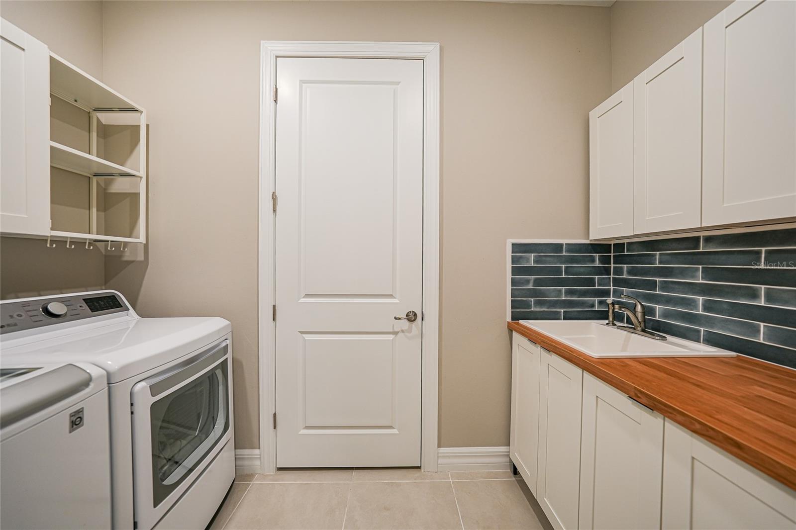 Image 27 of 39 For 2729 Gabel Oak Drive