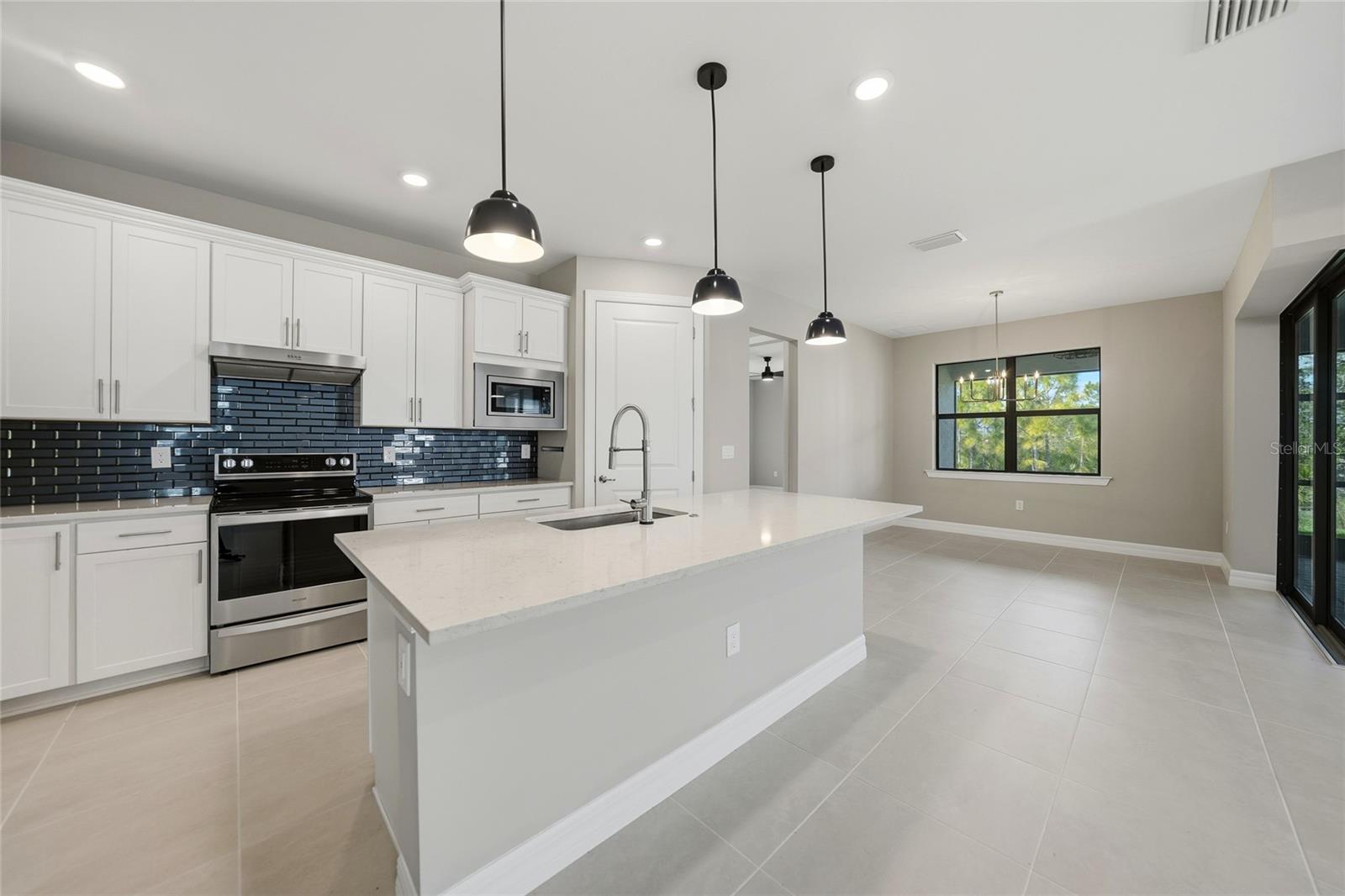 Image 8 of 39 For 2729 Gabel Oak Drive