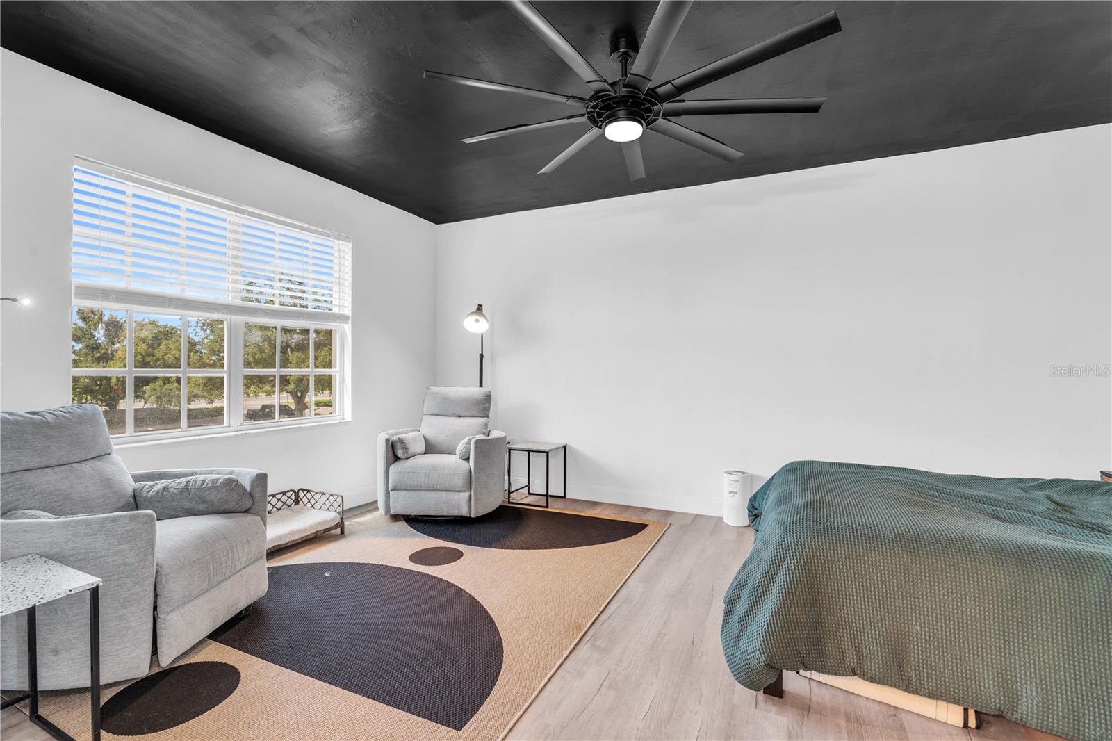 Image 24 of 54 For 3825 Schoolhouse Road E 5