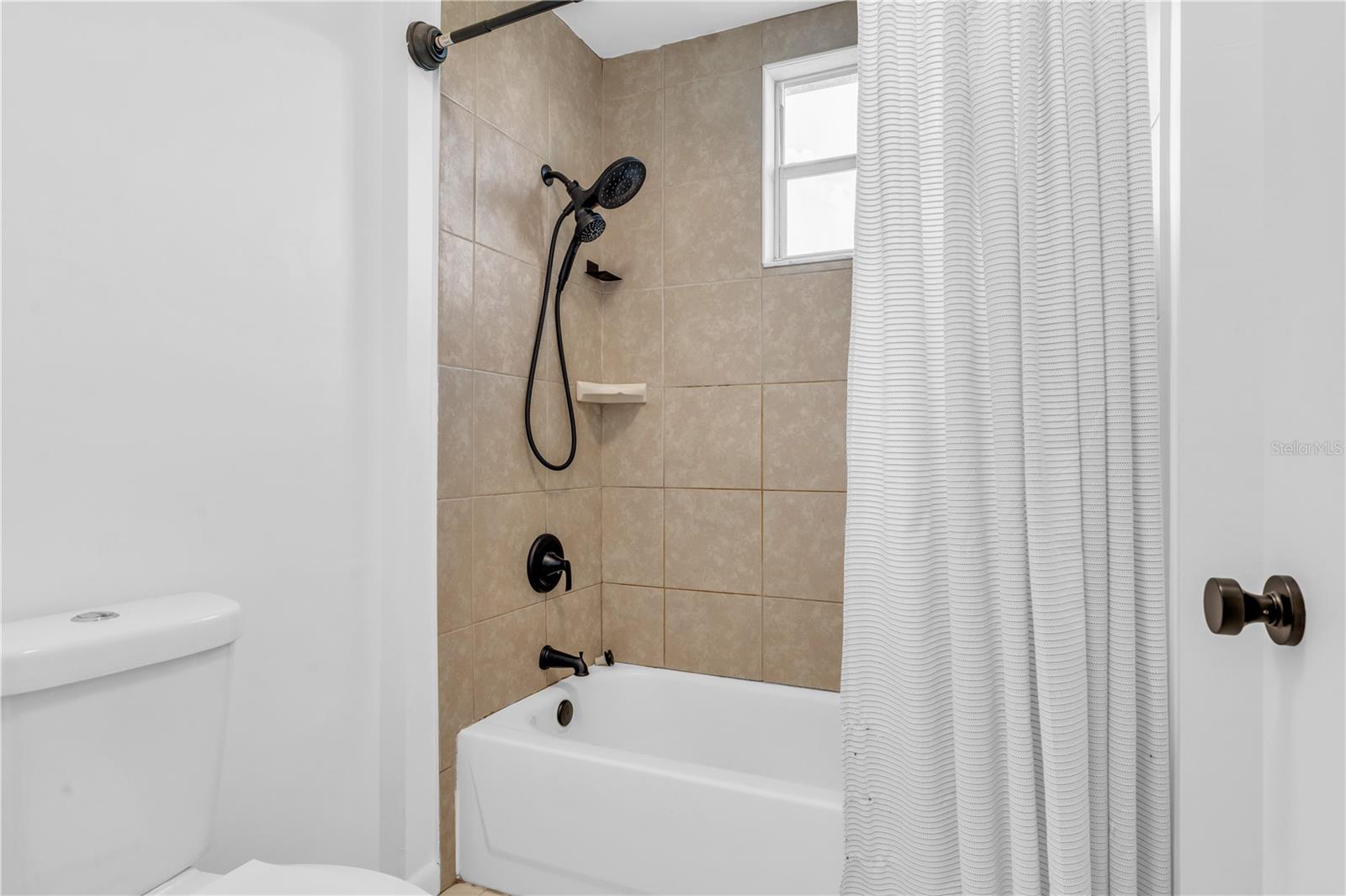 Image 27 of 54 For 3825 Schoolhouse Road E 5