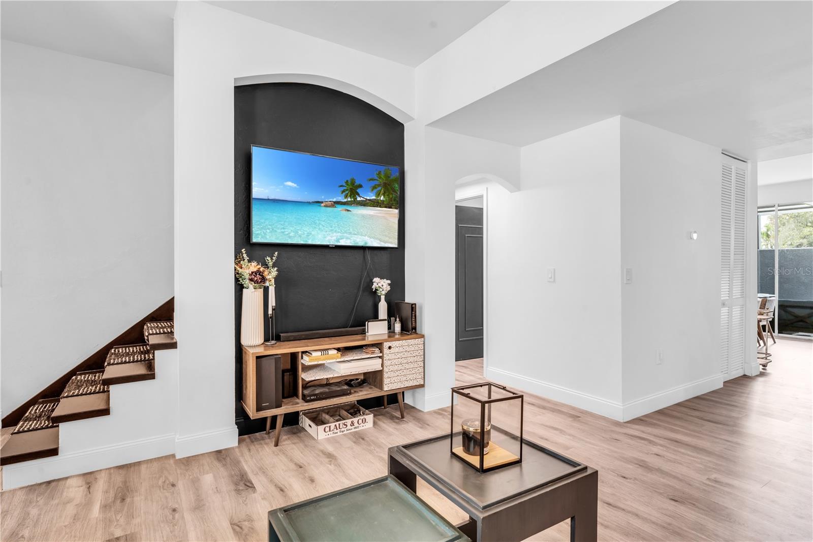 Image 6 of 54 For 3825 Schoolhouse Road E 5