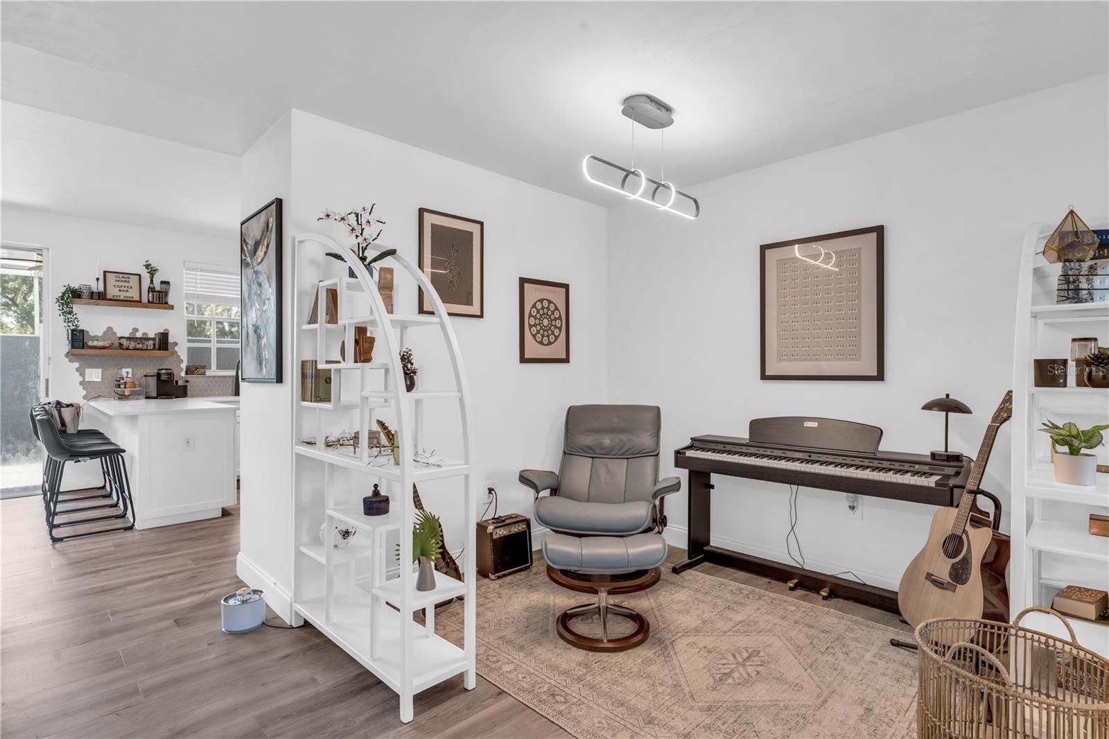 Image 8 of 54 For 3825 Schoolhouse Road E 5