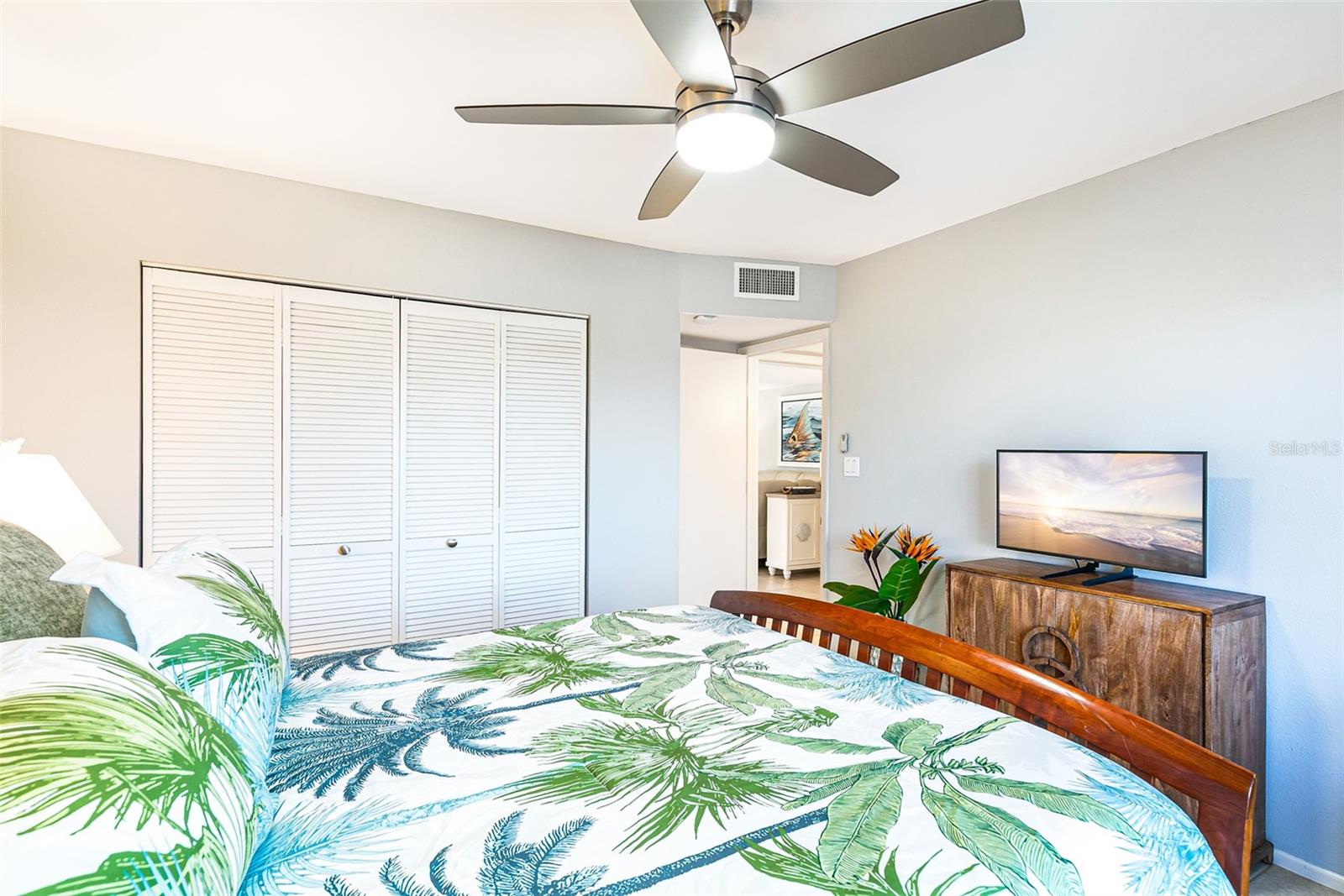 Image 23 of 31 For 3255 Sugarloaf Key Road 31b