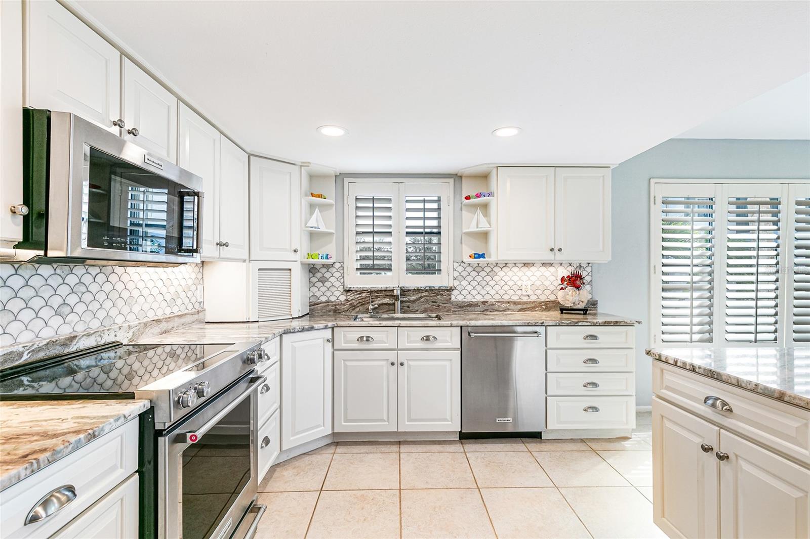 Image 7 of 31 For 3255 Sugarloaf Key Road 31b