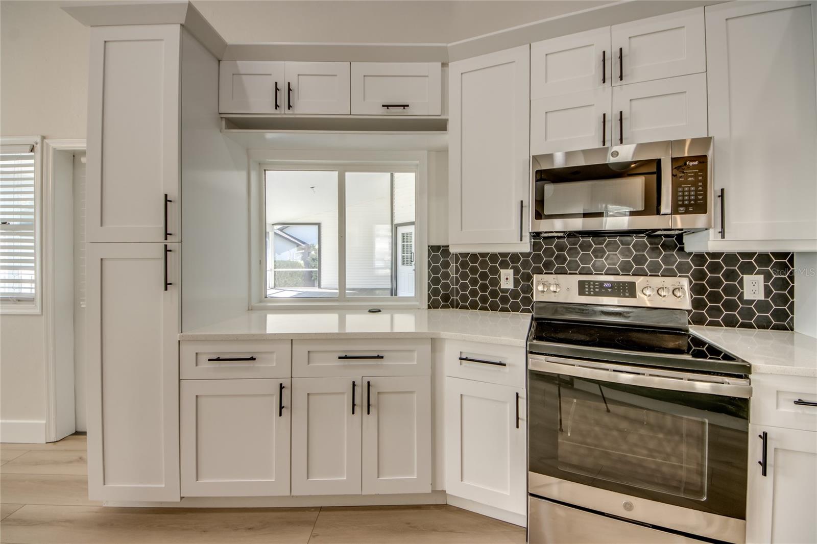 Image 15 of 52 For 6205 Deer Run