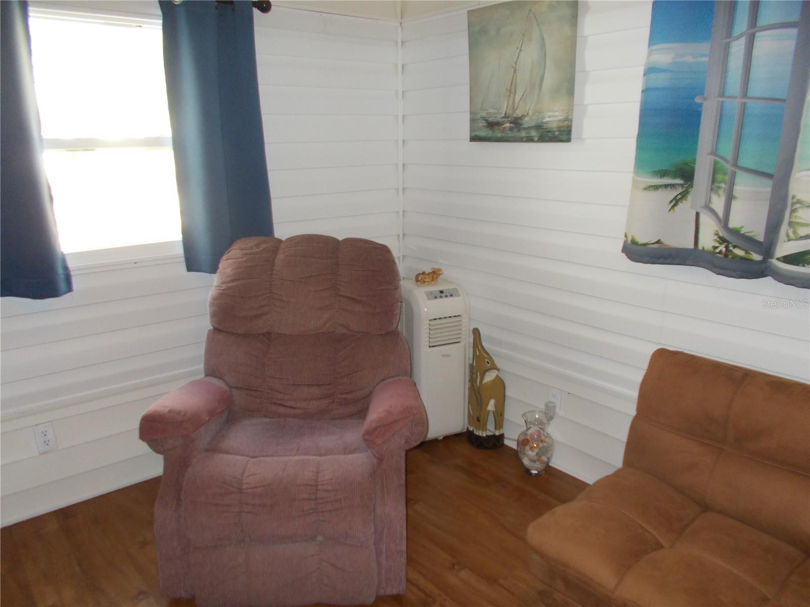 Image 11 of 75 For 6786 Hoemi Court