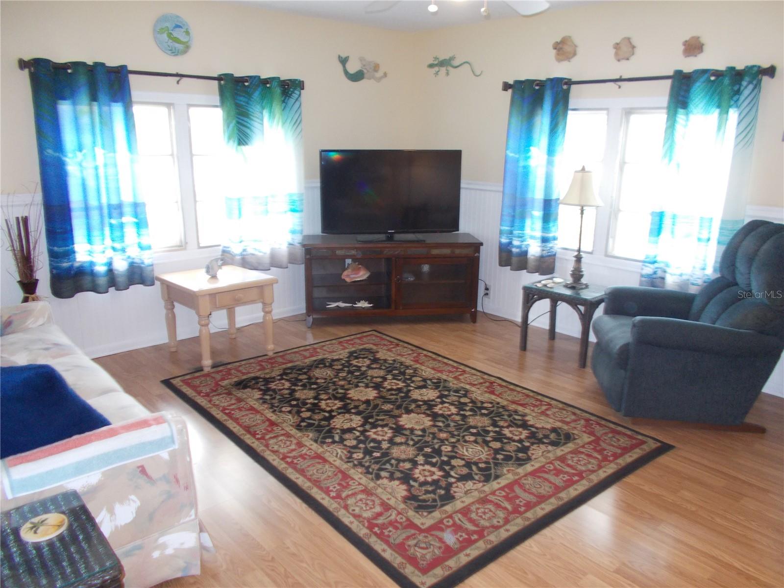 Image 12 of 75 For 6786 Hoemi Court