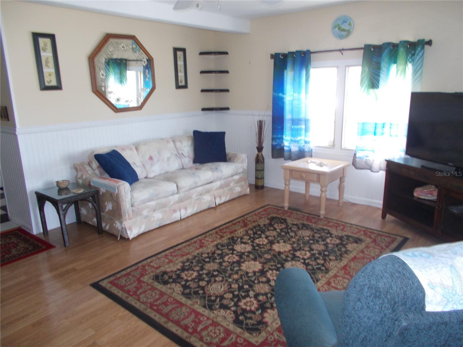 Image 14 of 75 For 6786 Hoemi Court