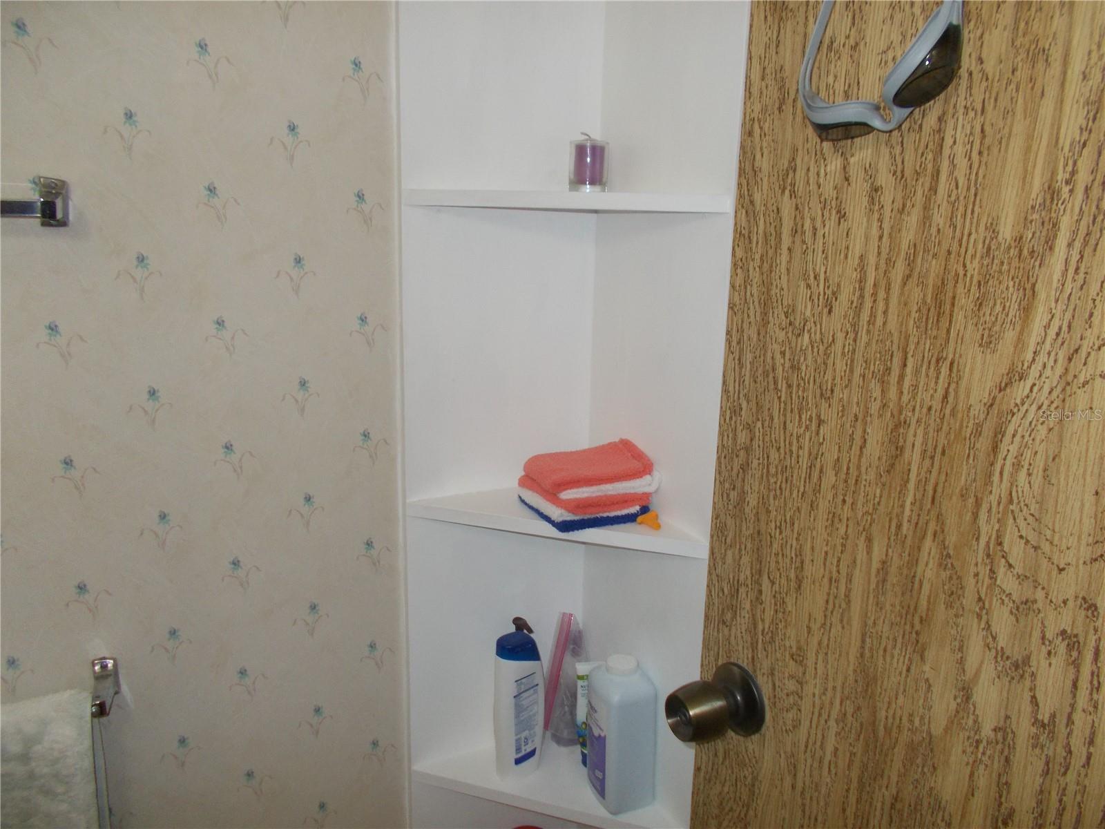 Image 29 of 75 For 6786 Hoemi Court