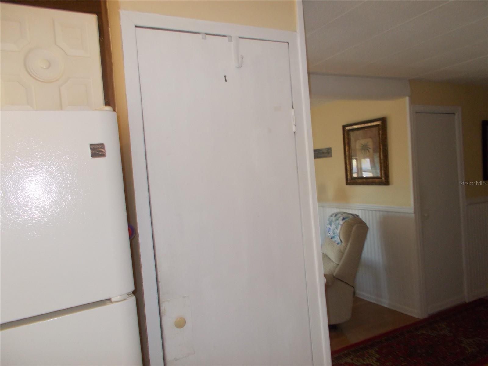 Image 8 of 75 For 6786 Hoemi Court